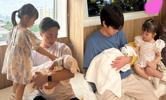 Cường Đô La hé lộ giới tính con mới sinh, hạnh phúc khi các con 'y khuôn bố'