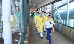 Chuyến bay đặc biệt của Vietnam Airlines với phi hành đoàn nhí