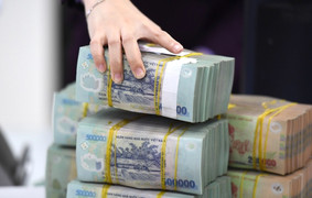 Nhiều ngân hàng đồng loạt giảm lãi suất cơ sở