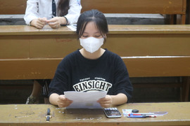 Đề Toán thi vào lớp 10 trường chuyên Sư phạm Hà Nội năm 2023