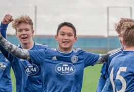 HLV Troussier triệu tập cầu thủ Việt kiều lên U23 Việt Nam