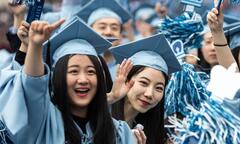 Trung Quốc: Số thí sinh thi đại học đạt kỷ lục, thanh niên thất nghiệp tăng cao
