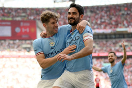 Gundogan lập cú đúp siêu phẩm hạ Man Utd, Man City vô địch FA Cup