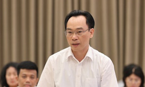 Thứ trưởng Bộ GD&ĐT nêu nguyên nhân thiếu sách giáo khoa