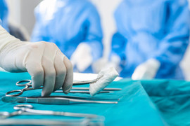 Con bị bỏng nặng, bố mẹ sợ tốn tiền nhất định không chịu chữa 