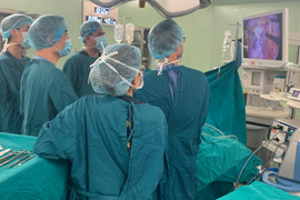 Sau ca học thêm buổi tối, nam sinh lớp 9 nhập viện cấp cứu