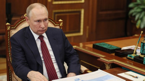 Ông Putin gọi vụ tấn công đập Kakhovka là 'hành động man rợ'