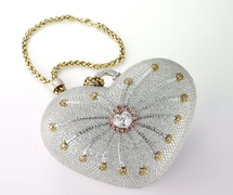 Có gì trong chiếc túi đắt nhất thế giới, giá gần 90 tỷ đồng?