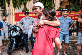 Đề thi môn Ngữ văn vừa sức: Sĩ tử rạng rỡ, phụ huynh vui sướng, bớt nỗi lo