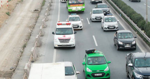 Vượt đèn đỏ để nhường đường cho xe cứu thương có bị xử phạt không?