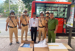 Công an TP.HCM bắt xe buýt Phương Trang nghi vận chuyển thuốc lá lậu