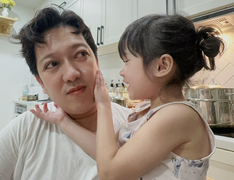 Nhã Phương khoe ảnh 'gia đình bất ổn', tiết lộ tính cách thực của ái nữ