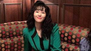 Nữ diễn viên 29 tuổi qua đời vì ngã cầu thang