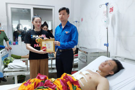 Tặng, truy tặng Huy hiệu Tuổi trẻ dũng cảm cho 5 cán bộ công an Đắk Lắk