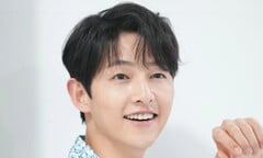 Song Joong Ki lên chức bố, hé lộ hình ảnh của con trai đầu lòng