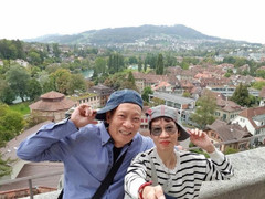 Chân dung bà xã quyền lực của MC Lại Văn Sâm: Chồng năn nỉ mới đi công tác cùng