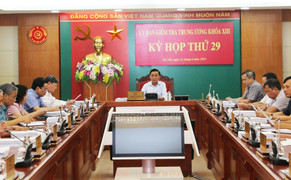 Cảnh cáo một thứ trưởng Bộ Xây dựng, Chủ tịch Liên minh Hợp tác xã Việt Nam