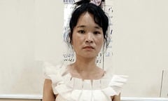 Cô gái ăn mặc như công chúa nhưng đi trộm vàng