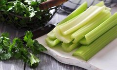 Cần tây hạ huyết áp, chống ung thư nhưng nhiều người ăn sai cách