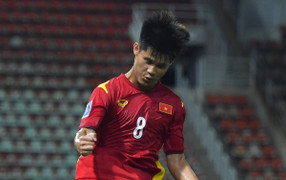 HLV Hoàng Anh Tuấn: U17 Việt Nam căng thẳng, đá không đúng sức