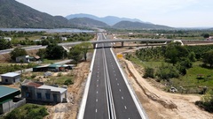 Khánh thành cao tốc Nha Trang - Cam Lâm và Vĩnh Hảo - Phan Thiết