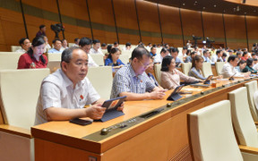 Trực tiếp: Quốc hội thảo luận về dự án Luật Nhà ở sửa đổi