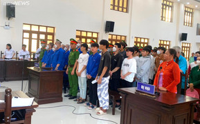 Hỗn chiến gây chết người ở Bình Thuận, 37 bị cáo lãnh hơn 160 năm tù