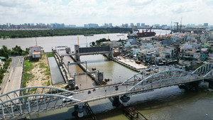 'Siêu dự án' chống ngập 10.000 tỷ đồng ở TP.HCM lỡ hẹn sau 7 năm thi công