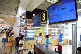 Một số vướng mắc khi sử dụng tài khoản định danh làm thủ tục đi tàu bay