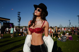 Những kiểu áo tuyệt đối không nên mặc vào mùa hè