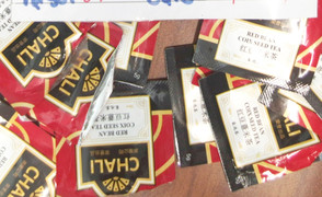 Ma túy 'núp bóng' trong các gói trà thảo mộc ở Bình Phước