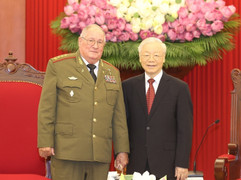 Tổng Bí thư khẳng định tình đoàn kết trước sau như một của Việt Nam với Cuba