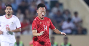 HLV Troussier làm mới tuyển Việt Nam: Dấu ấn sao U23 chạy như cầu thủ châu Âu