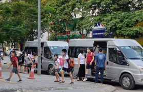 Học sinh lớp 1 bị bỏ quên trên xe ô tô: Sở GD&ĐT Hà Nội chỉ đạo khẩn