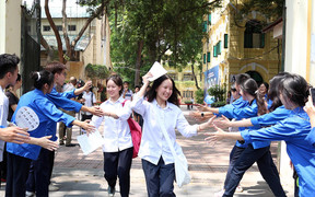 TP.HCM và nhiều tỉnh chốt điểm chuẩn lớp 10, có nơi chỉ 8 điểm/3 môn