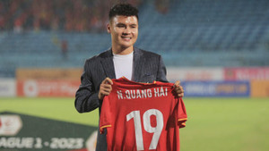 HLV CLB Công an Hà Nội: Có Quang Hải, mong vô địch V-League