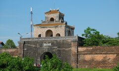 Thượng thành Huế nhếch nhác, thành nơi con nghiện tụ tập sau cuộc di dân lịch sử