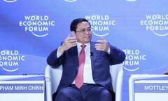 Thủ tướng dự phiên toàn thể tại Hội nghị thường niên WEF ở Trung Quốc