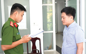 Bắt tạm giam kẻ lừa đảo hơn 1,7 tỷ đồng