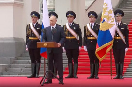 Tổng thống Putin ca ngợi quân đội Nga ngăn chặn nội chiến