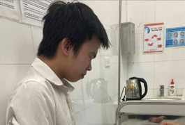 Chia sẻ của nam sinh Hà Nội 'muộn thi 30 phút, ngất xỉu ở cổng trường'