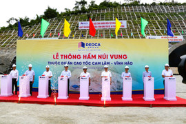 Thông hầm Núi Vung trên tuyến cao tốc Cam Lâm – Vĩnh Hảo