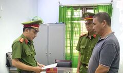 'Nổ' quen lãnh đạo, lừa hàng trăm triệu đồng mua đất, chạy việc