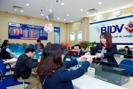 Ngân hàng nào giao dịch vào thứ 7 và Chủ nhật?