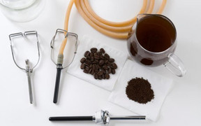 Vỡ đại tràng do thụt cà phê thải độc