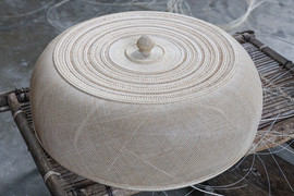 Cận cảnh lồng bàn đắt nhất Việt Nam, giá 30 triệu đồng/chiếc