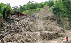 Sập nhà sau mưa lớn ở Hà Giang, 2 vợ chồng tử vong 