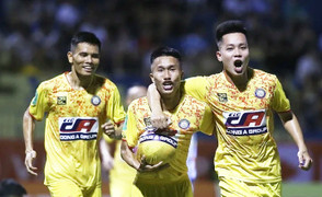 CLB Thanh Hóa vào tứ kết Cúp Quốc gia, bầu Đoan thưởng nóng 1 tỷ đồng