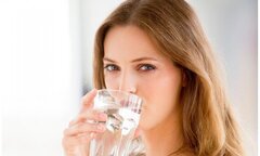 6 thói quen giúp giảm nếp nhăn ở phụ nữ trung niên