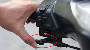 Công dụng bất ngờ của 6 chi tiết nhỏ trên xe máy